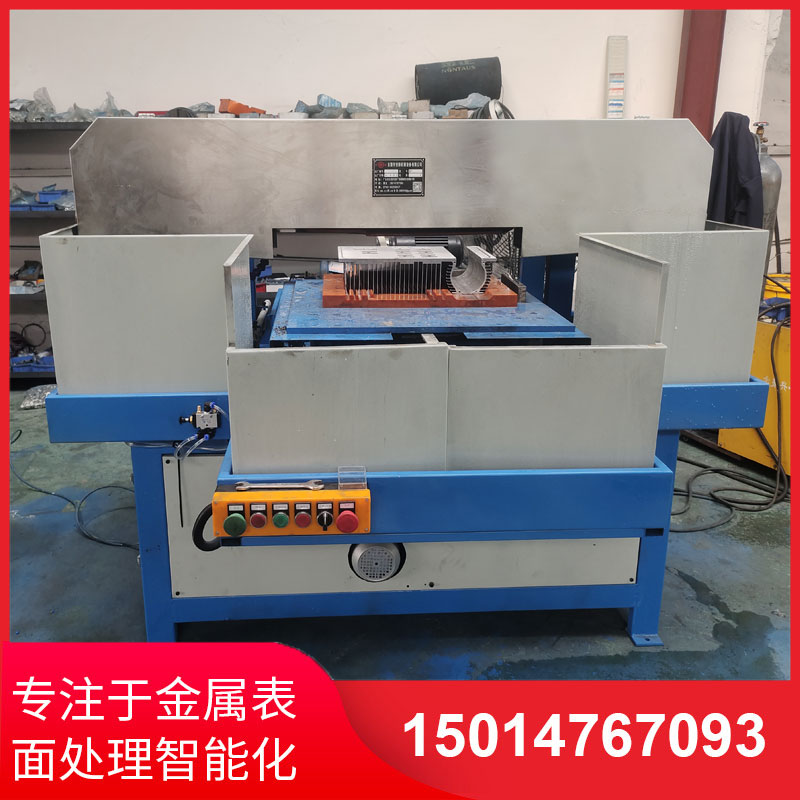 鋁(lv)材直(zhi)紋(wen)拉(la)絲(si)機生(sheng)産供應(ying)