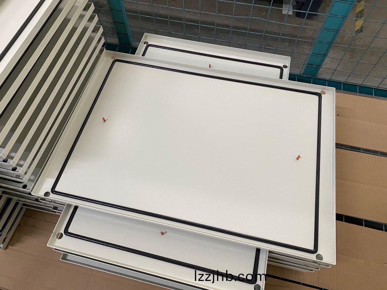 車載塗膠(jiao)機(ji)