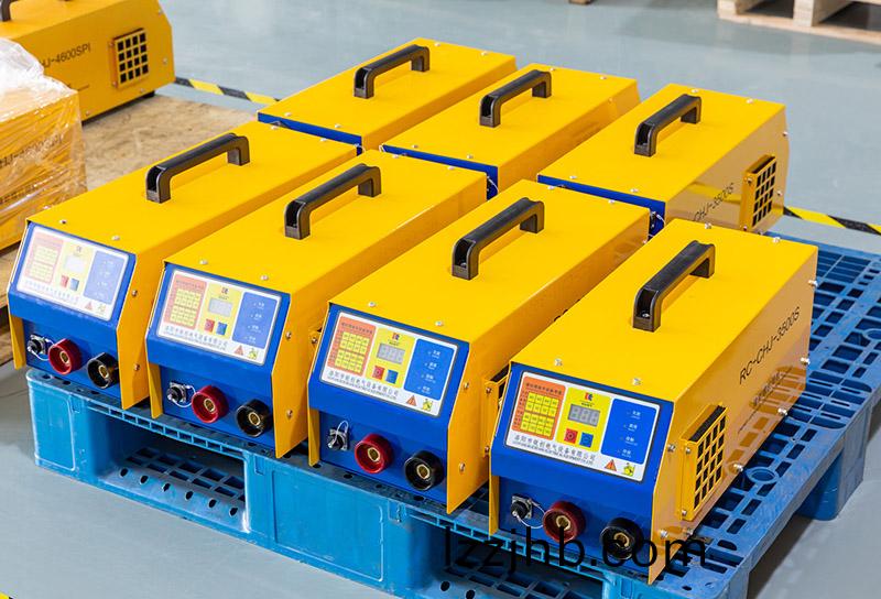 手(shou)持式儲能螺柱銲機RC-CHJ-3500S