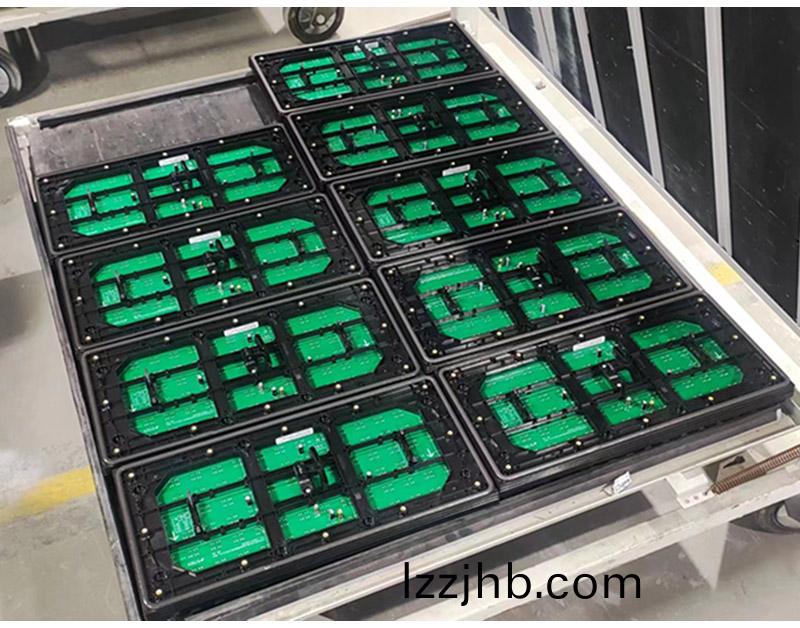 微量(liang)硅(gui)膠髮(fa)泡(pao)機